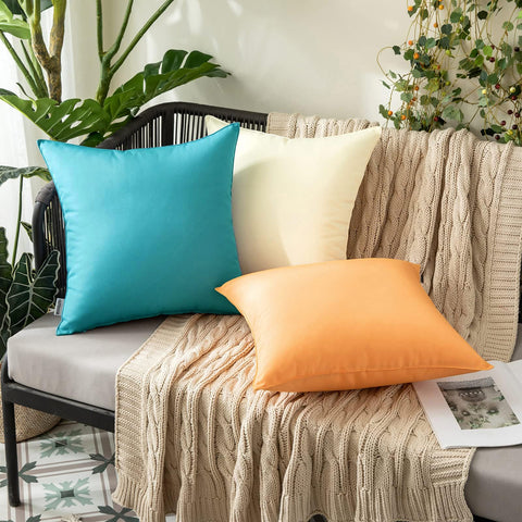 MIULEE two-pack set simplifies coordinated decor for tents and balconies.