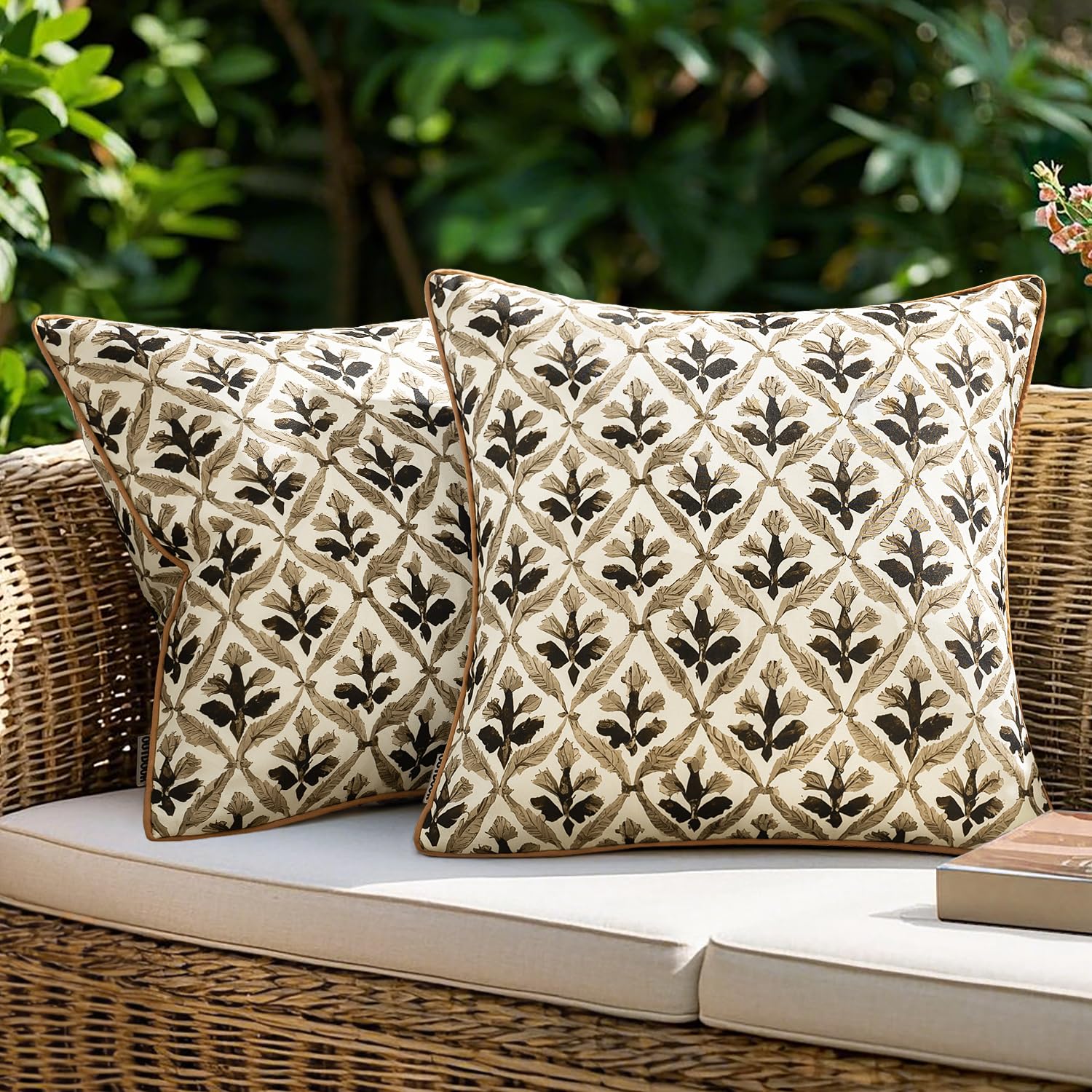 MIULEE floral pillow cover close-up shows vibrant outdoor print.