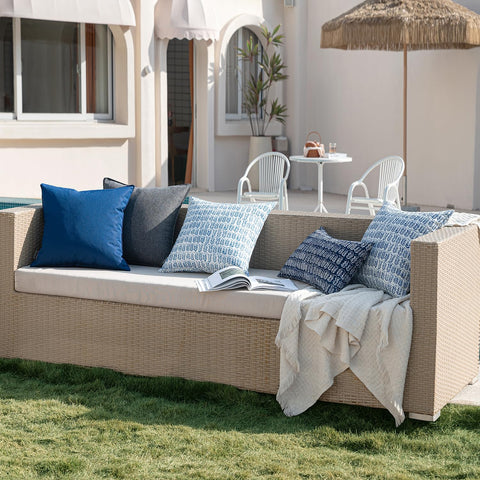 MIULEE fade-resistant fabric maintains vibrant color on sunny decks.
