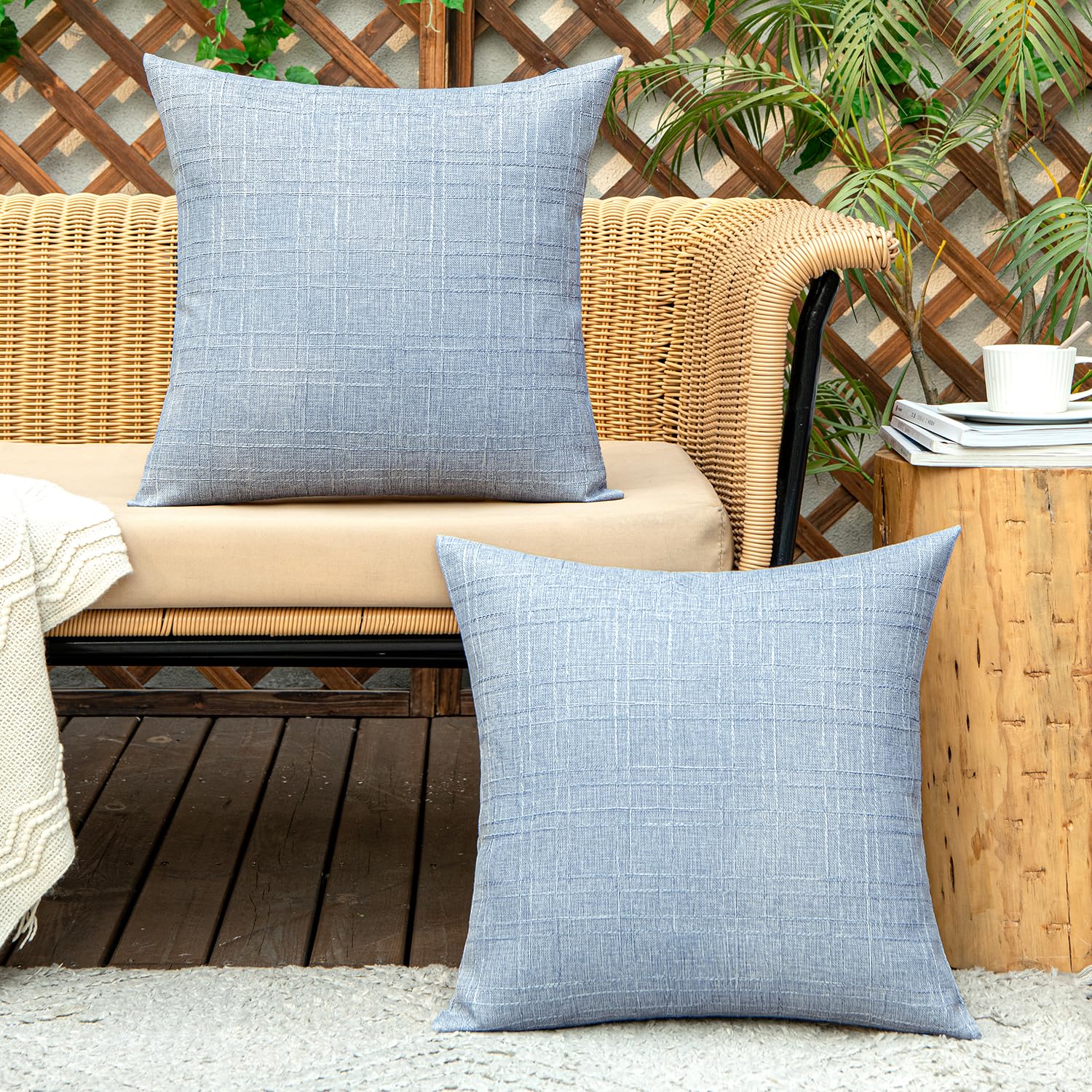 MIULEE PU-coated pillow cover resists splashes and light rain.
