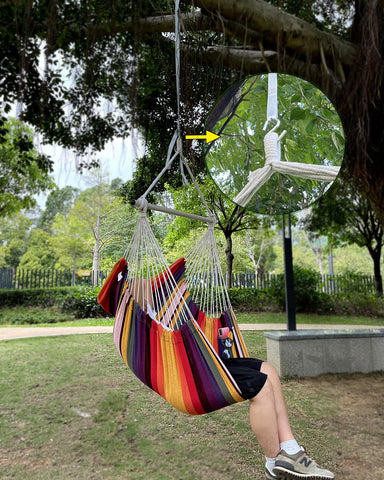 MIZTLI adjustable strap with loops for flexible hanging height.
