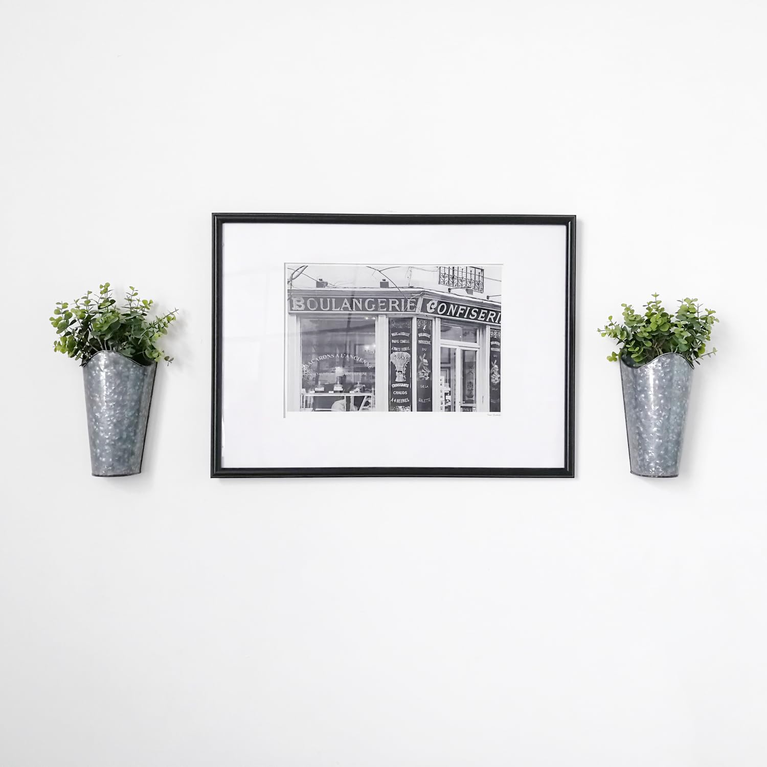 Mkono versatile wall planter suitable for indoor or covered outdoor use