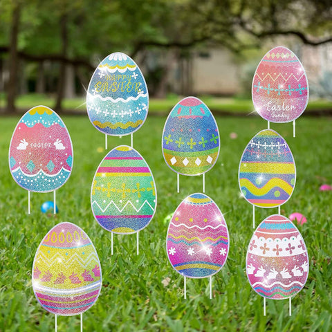 MNKXL outdoor Easter decor brightens lawns, gardens, and sidewalks.
