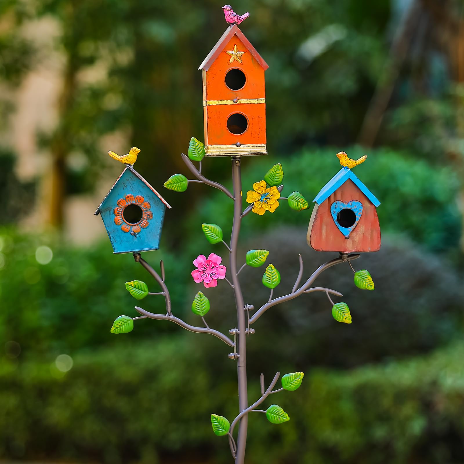 MOCOME birdhouse on stake enhances outdoor space while inviting songbirds.