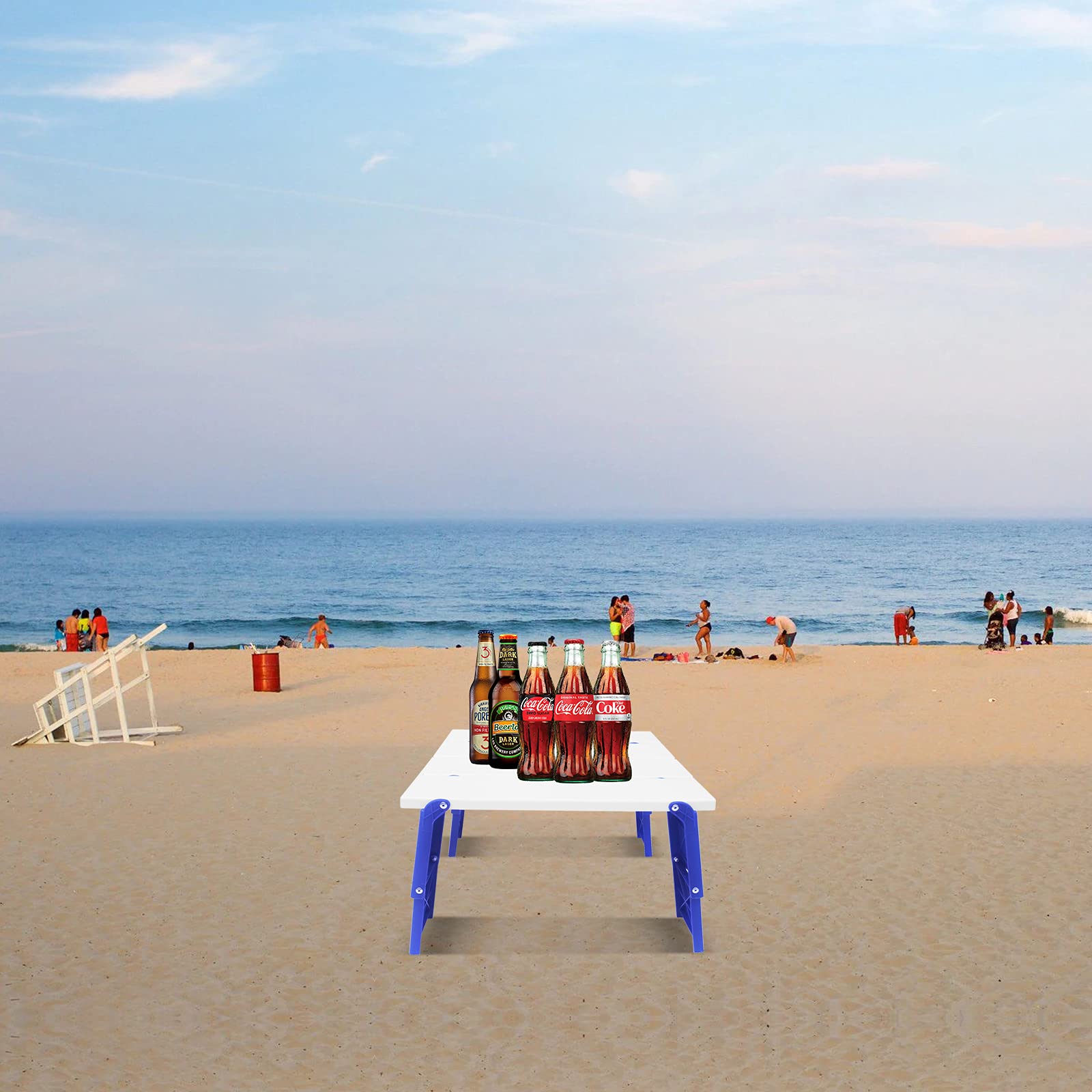 Modern-Depo beach table unfolded to 15.9x14.2x9.6 in for snacks