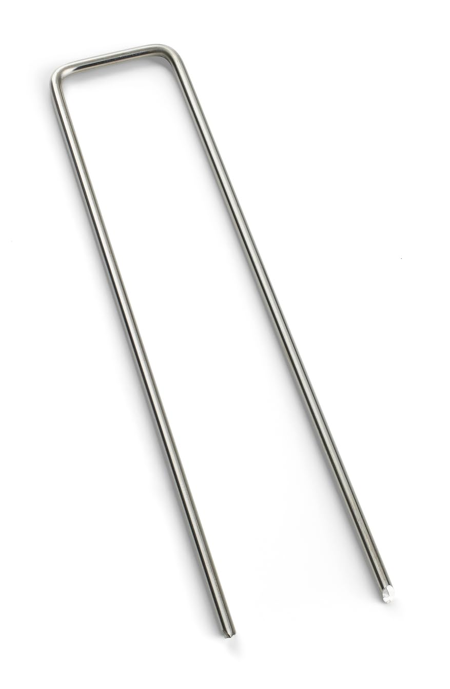 Modern Grower staples work with drip lines and frost fabric for irrigation support.