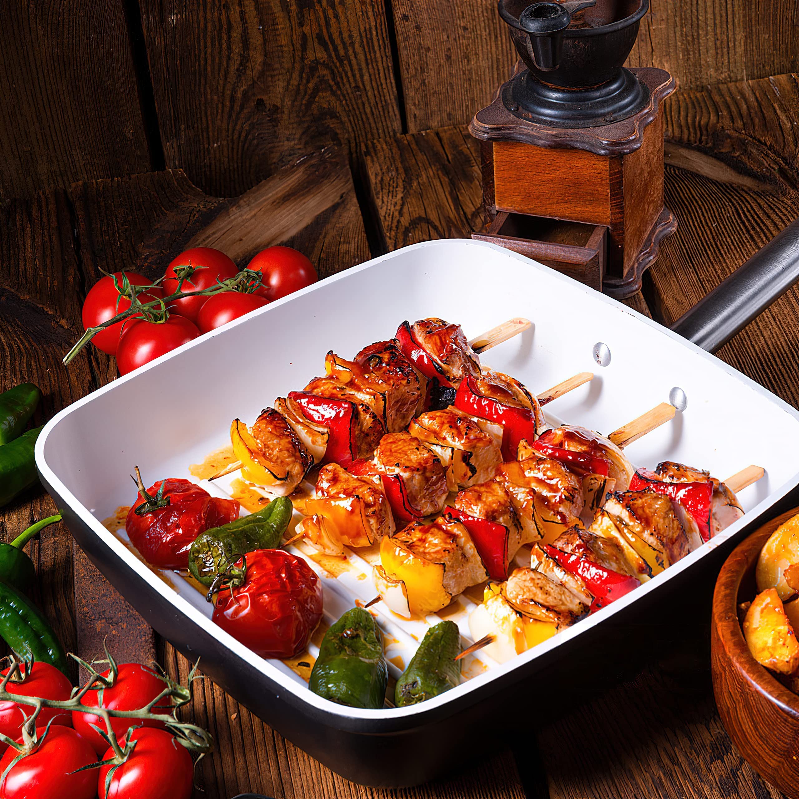 MOLFUJ bamboo skewers for grilling kebabs and grilled bites.