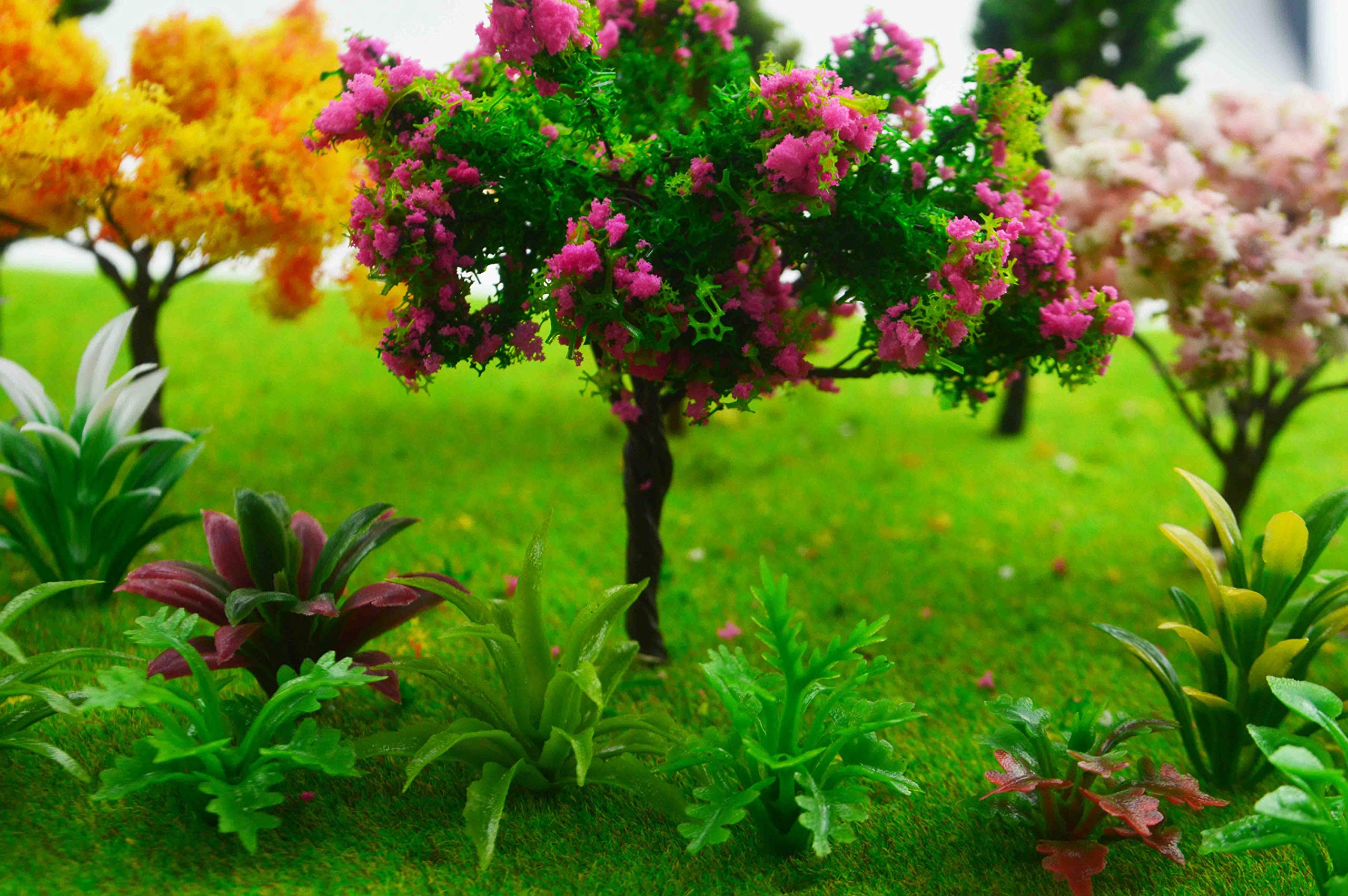 MOMOONNON moss bonsai micro landscape for realistic green accents.