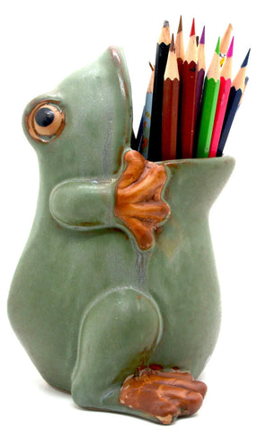 MONMOB frog pencil holder adds whimsy to desk