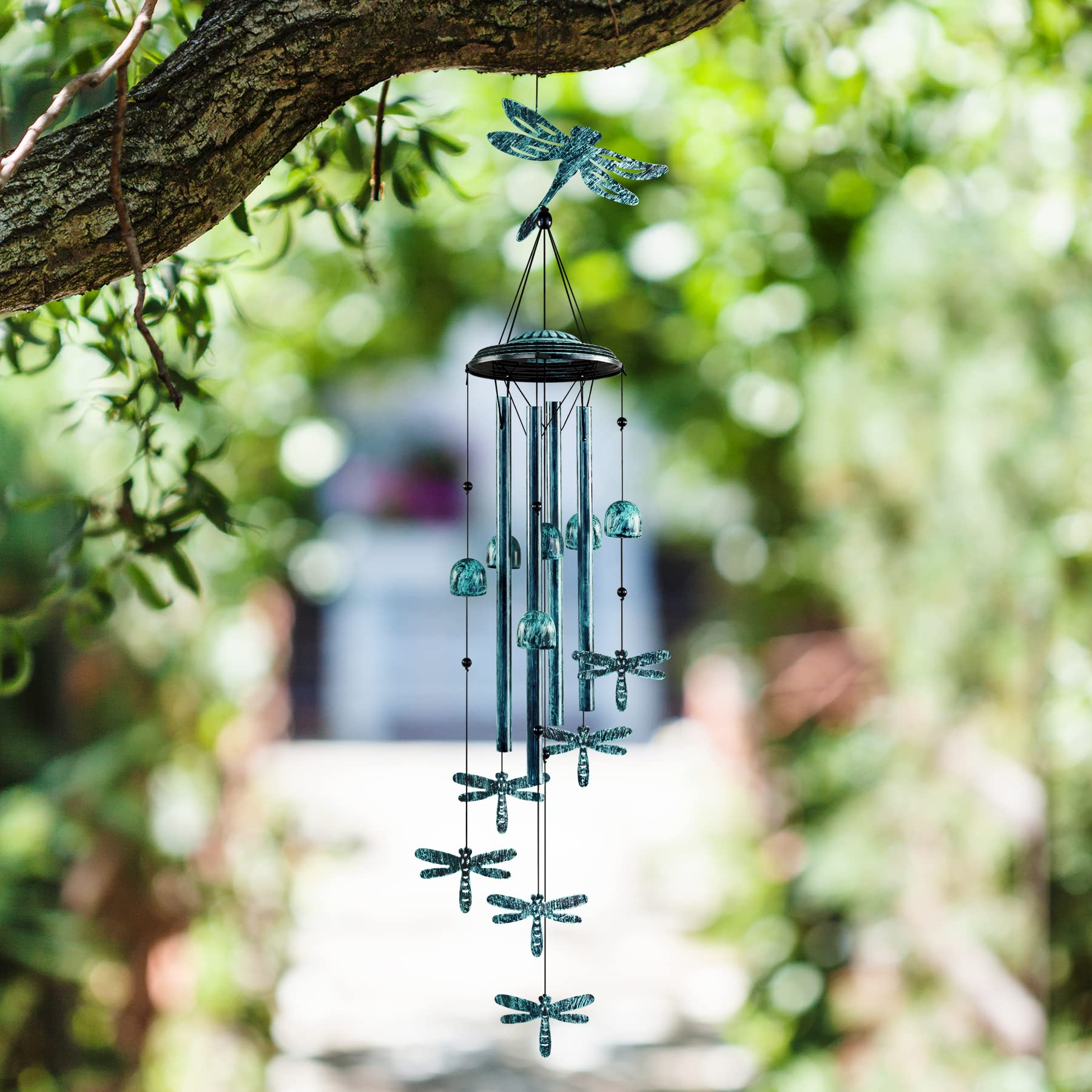 Monsiter QE wind chime offers gift-worthy, crisp outdoor tones.