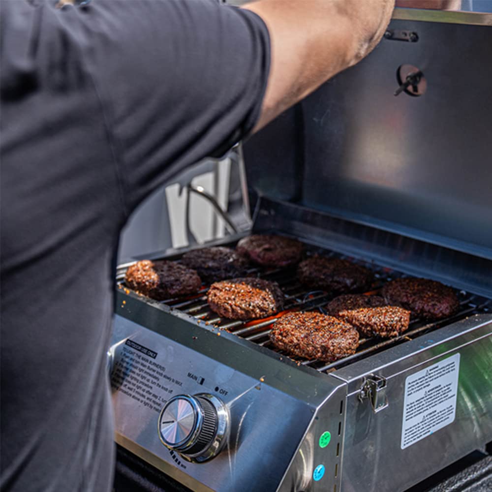 Monument Grills portable setup ideal for camping and outdoor dining.