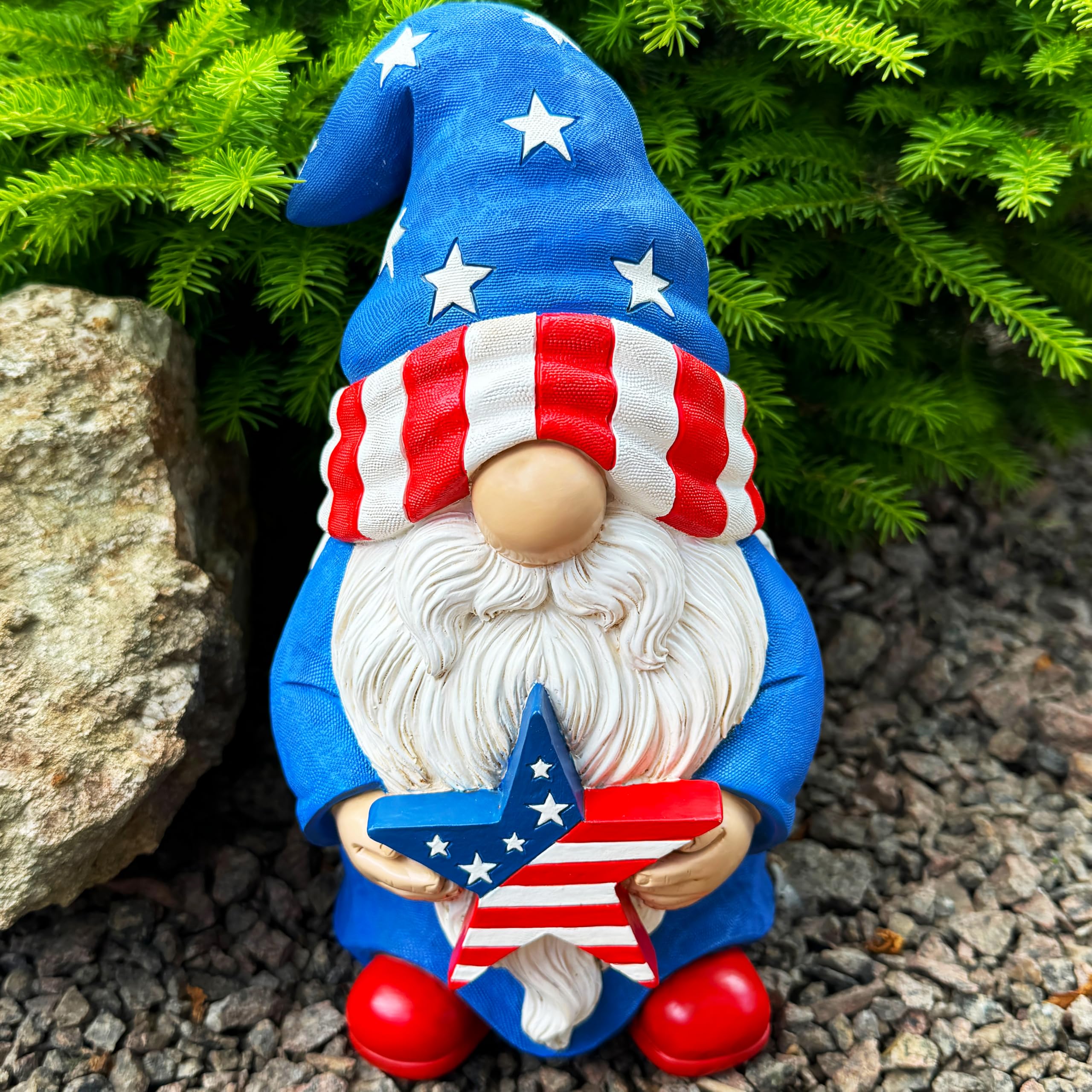 Mood Lab lawn statue, versatile for garden, patio or indoor decor