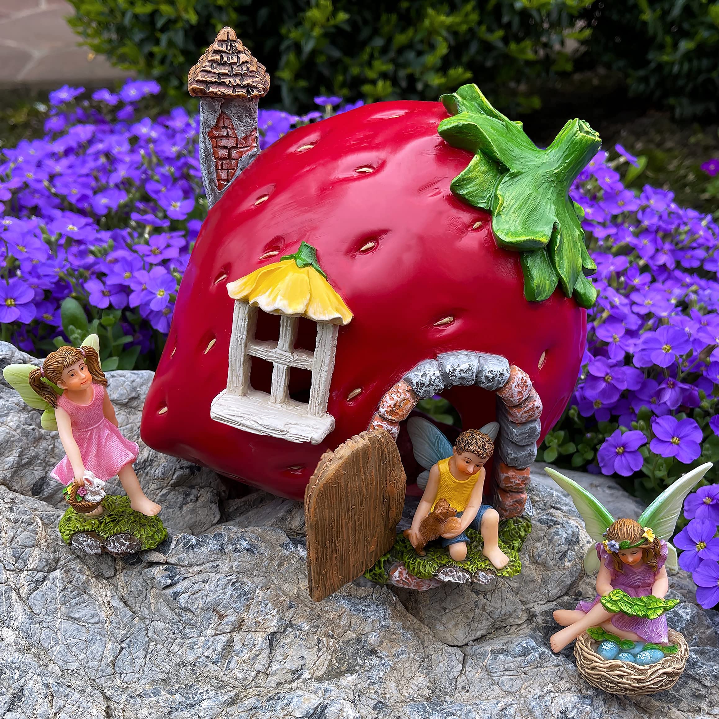 Mood Lab sun-protective coating on garden figures