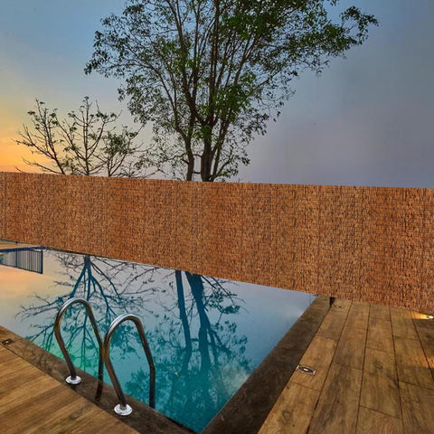 MOOKNAT lightweight, durable reed fence suitable for patios and balconies.