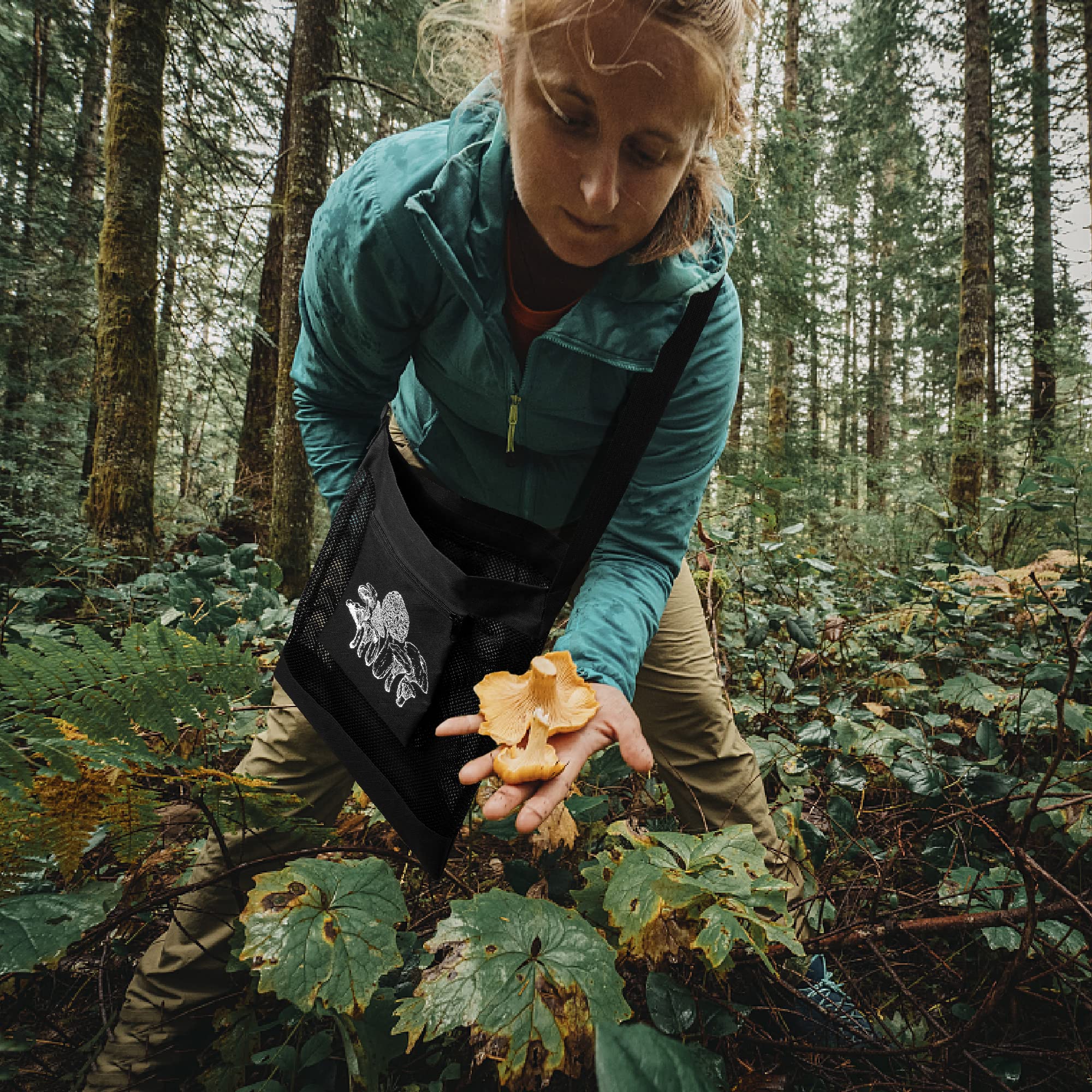 Moonoom foraging bag with adjustable strap enabling chest-level access.