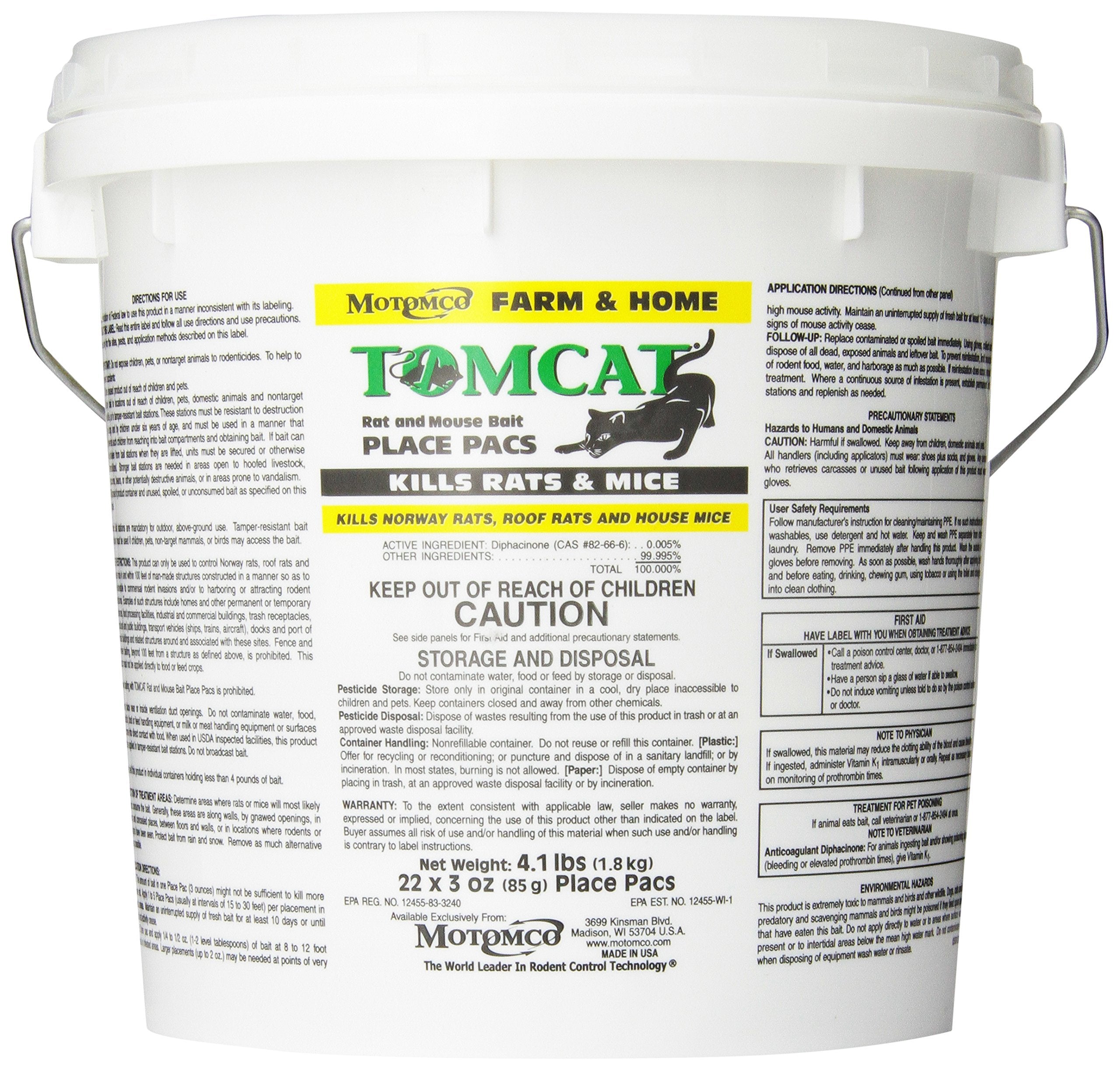 Motomco Tomcat 3oz pack close-up demonstrates compact bait portions for versatile placement.
