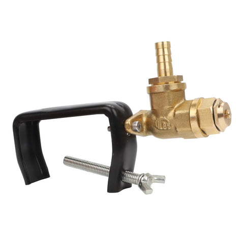 MOTOQUEEN Boomless Sprayer Nozzle on an ATV shows broad coverage up to 31 feet.