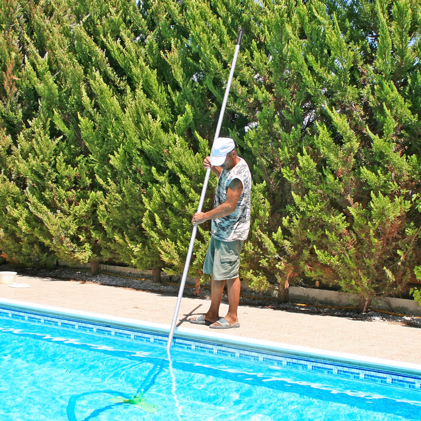 Mowend laser-marked logo on the pool pole for a professional look