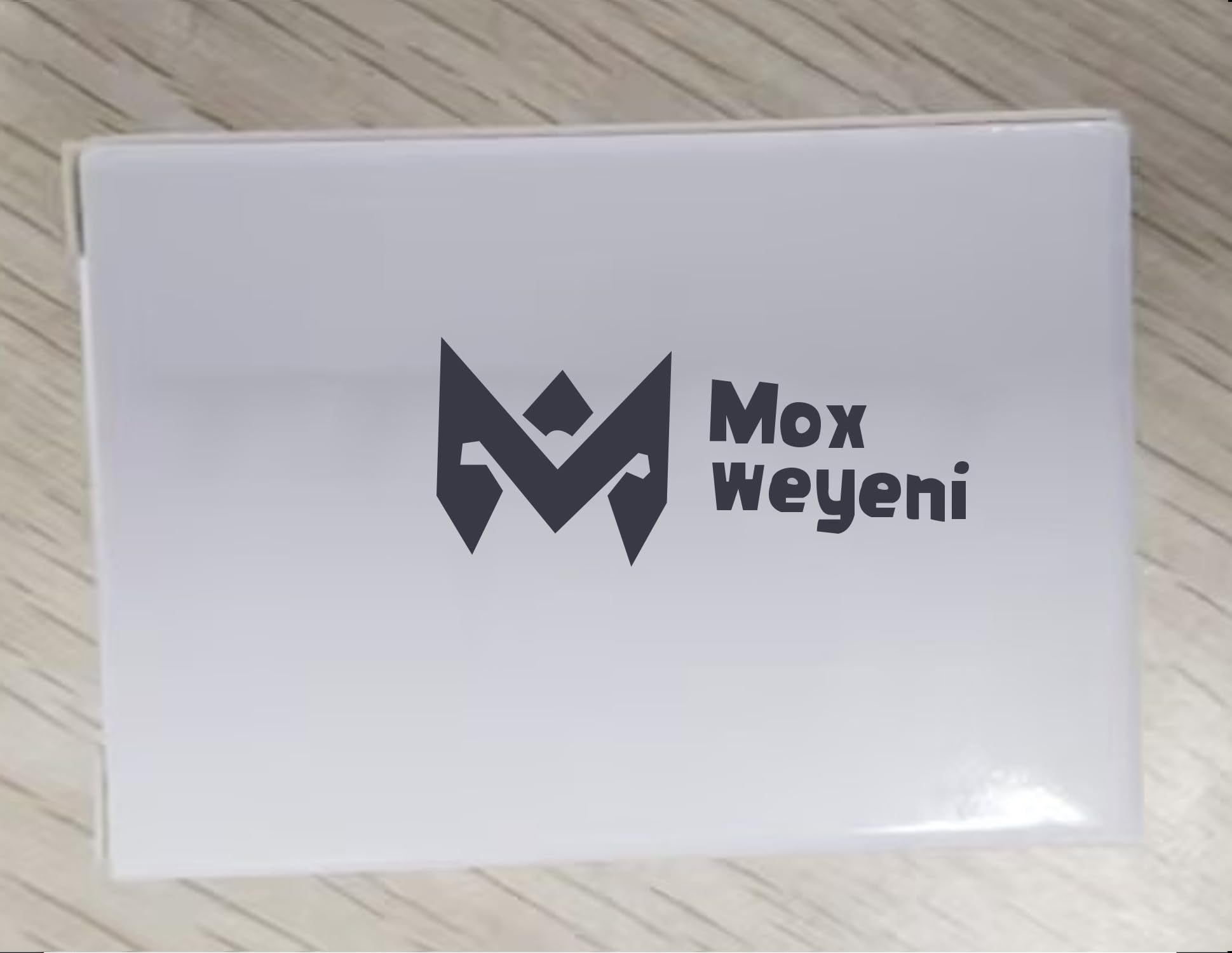 Moxweyeni standard threads enable quick, secure hose connections.