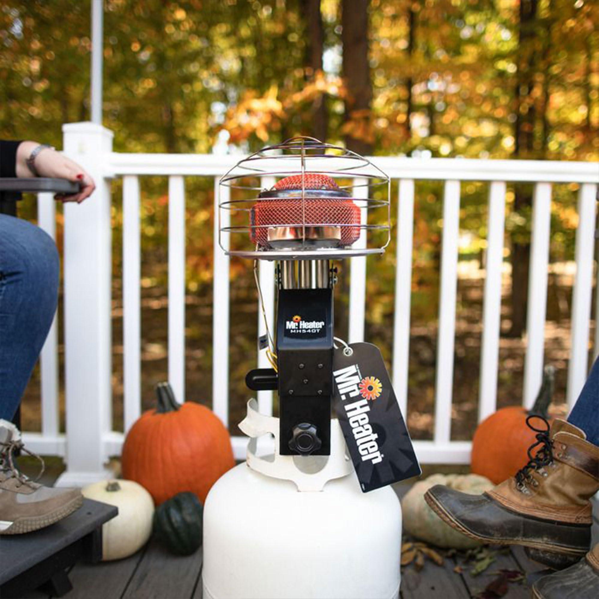 Mr. Heater adjustable regulator with high, medium, and low settings.