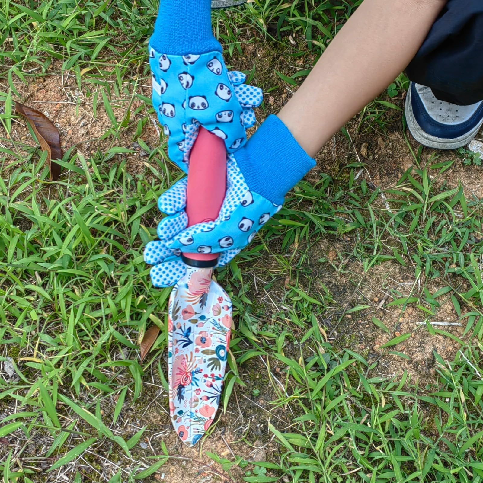 MSUPSAV Kids Garden Gloves multi-use for weeding, pruning, DIY projects