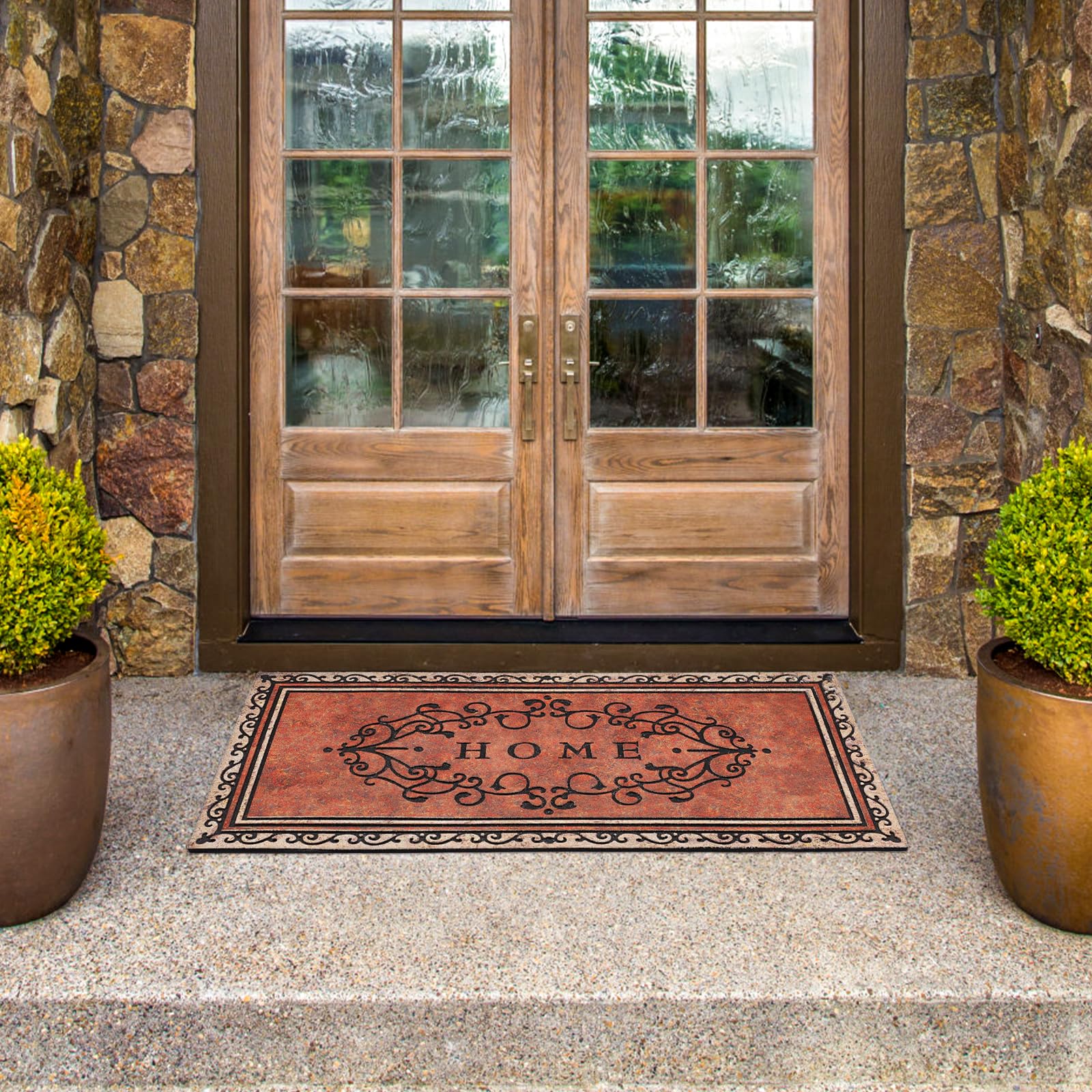 MTOUOCK easy-clean mat rinses with a hose and dries quickly