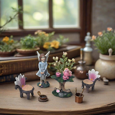 MUAMAX garden accessory adds charm to small-scale moss and succulent setups