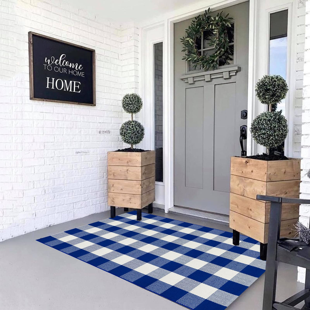 MUBIN buffalo plaid rug at the front door, soft walkable texture for welcoming guests.