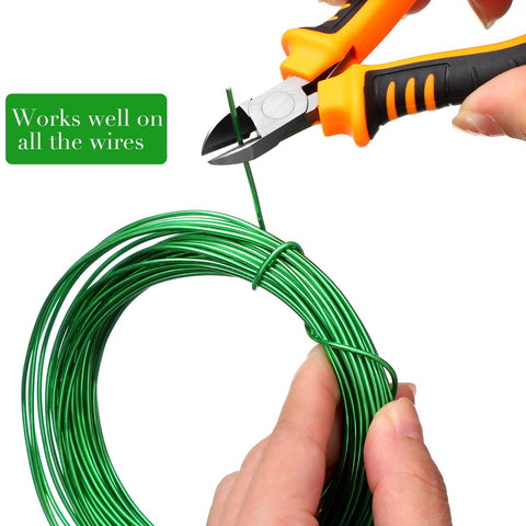 Mudder Bonsai Wire Green Roll blends with foliage for natural training.