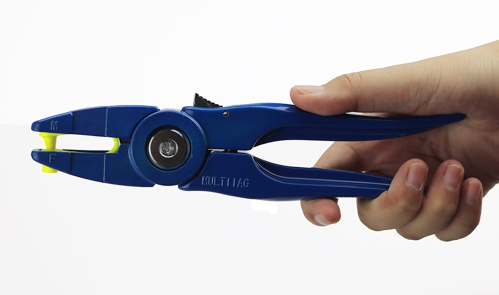 Lightweight and durable Muduoban tool ideal for daily farm tagging tasks.