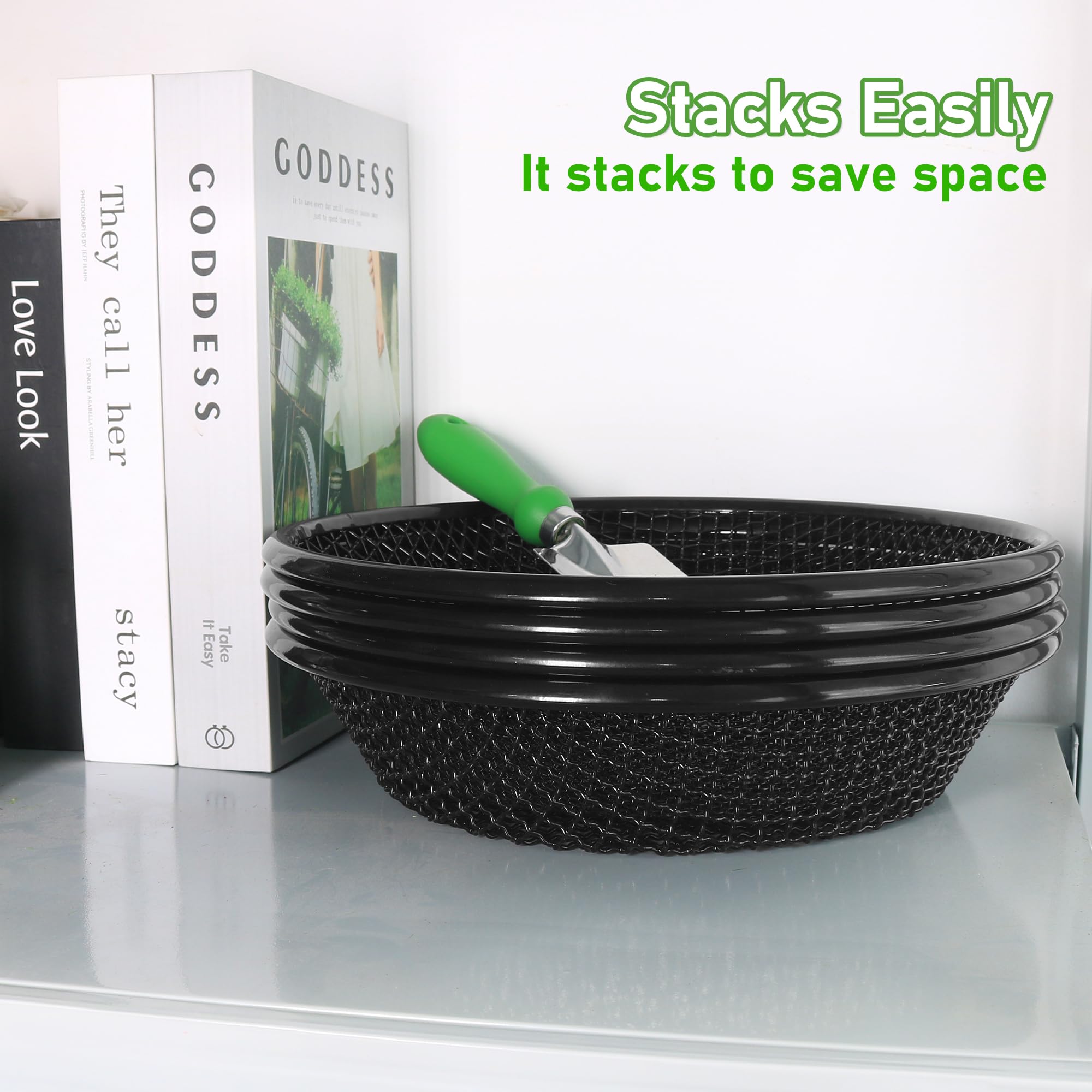 Mulctun sifter with black finish for rust resistance and premium look