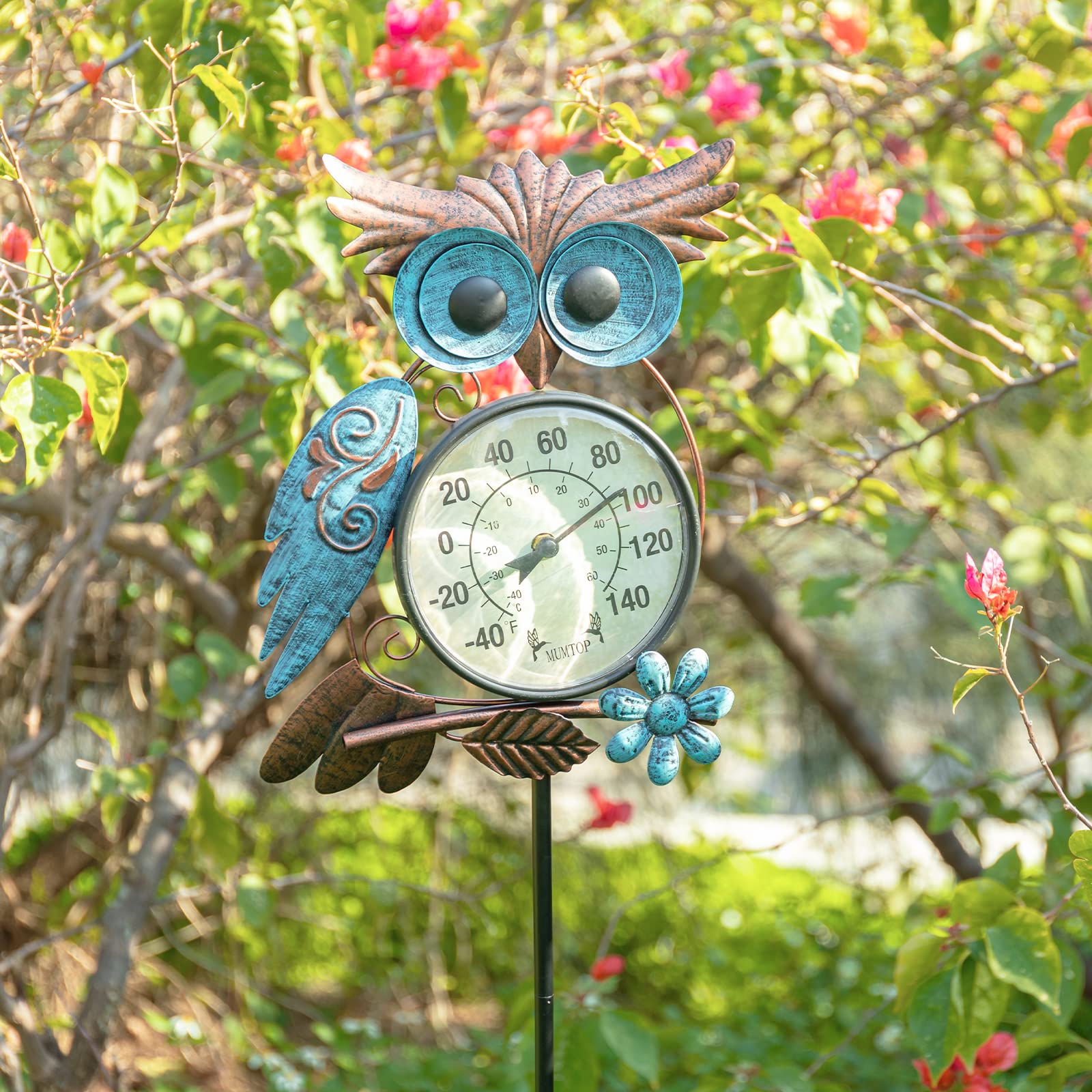 MUMTOP thermometer displaying broad Celsius and Fahrenheit range