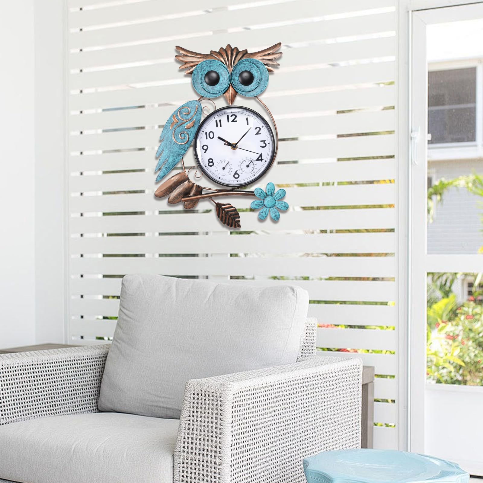 MUMTOP Owl outdoor clock thermometer display shows temperature at a glance.