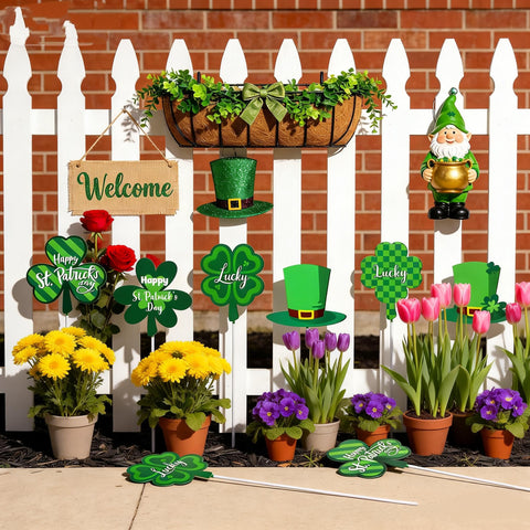 MUOUAKATE ready-to-use stake installs quickly for instant holiday flair.