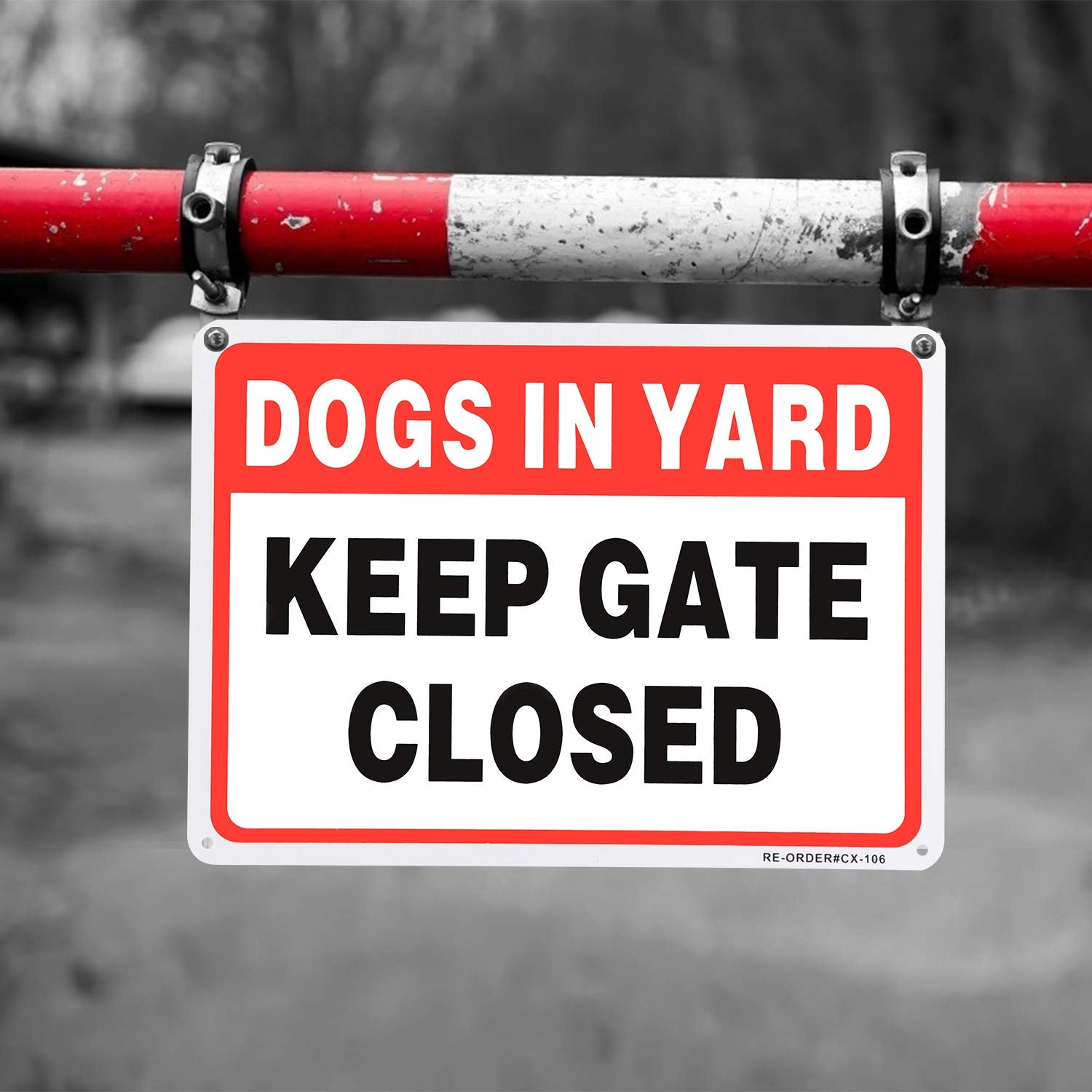 MUXYH weatherproof sign designed for gates and fences outdoors