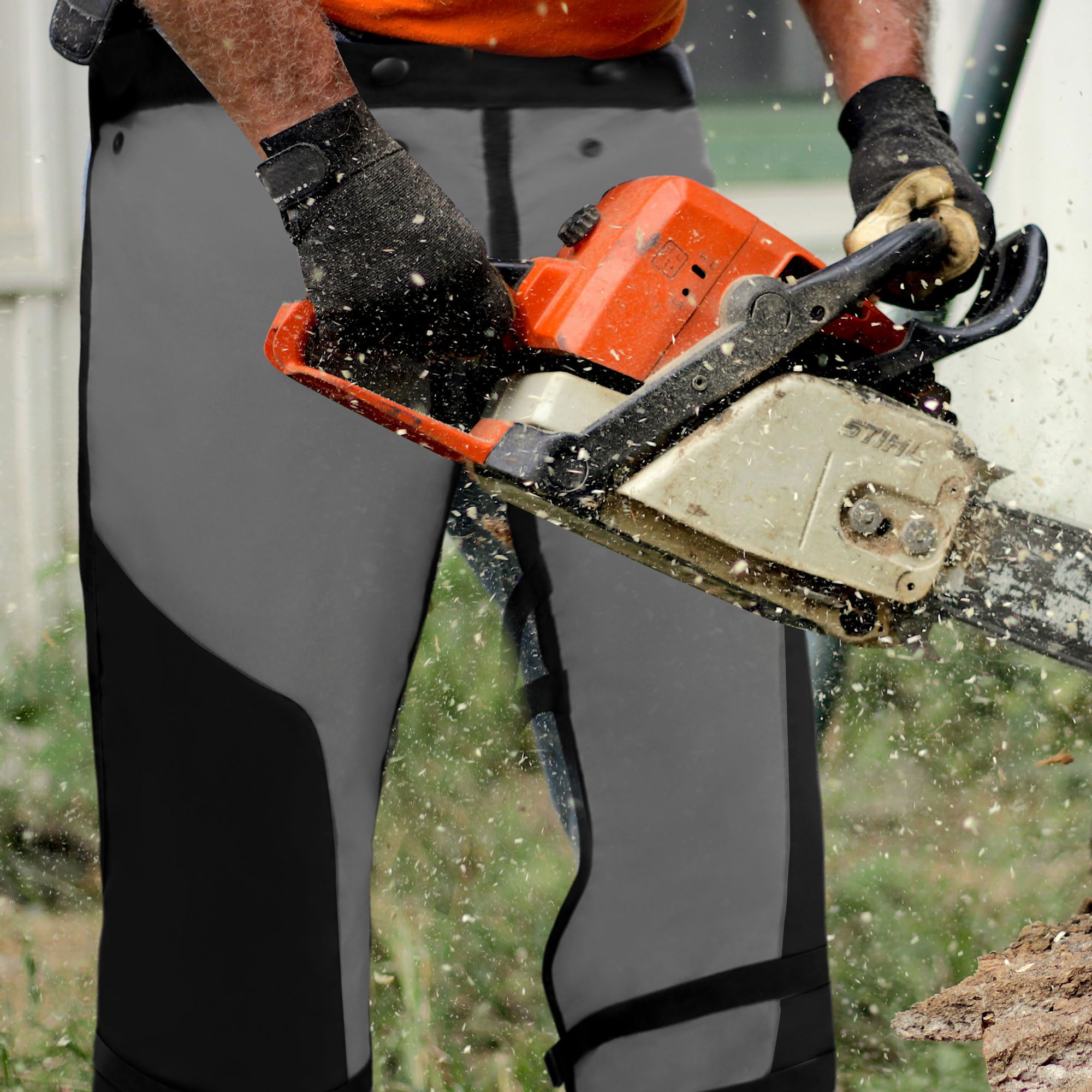 Durable Oxford fabric texture on MYDAYS OUTDOOR chainsaw chaps