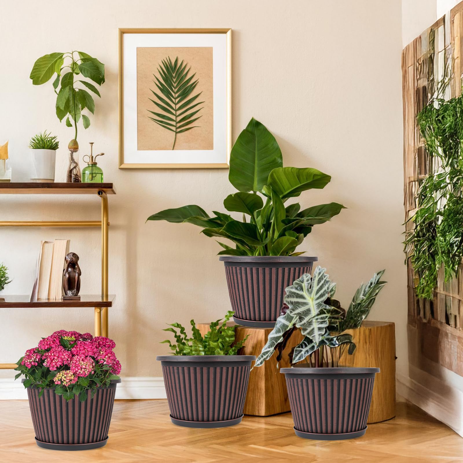 Myfeegoin recyclable polypropylene pots are lightweight yet sturdy.