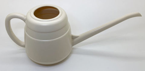 Nakaya 850ml capacity ideal for small indoor plant care.