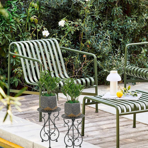 NAKUPE circle grid top keeps pots secure and maximizes sunlight exposure.