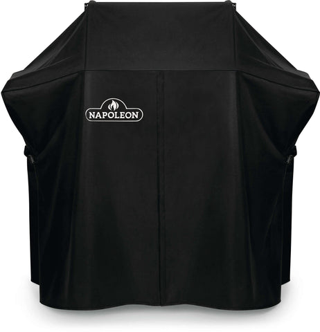 Napoleon Rogue 525 cover front view protects grill from rain and sun.