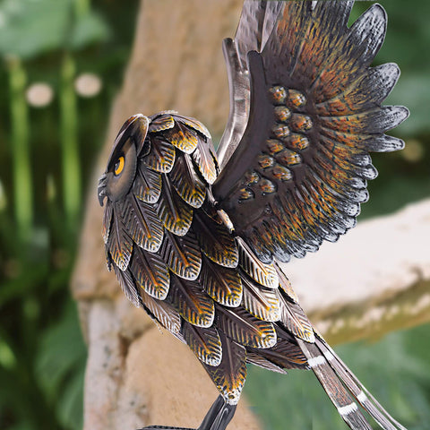 Natelf lifelike owl feather detailing enhances garden accents beautifully.