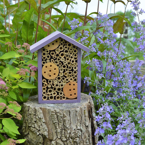 Nature's Way PWH1-B decorative bee house adds color to yards