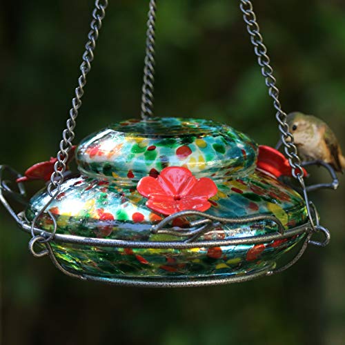 Nature's Way top-fill feeder with wide opening simplifies filling and cleaning.