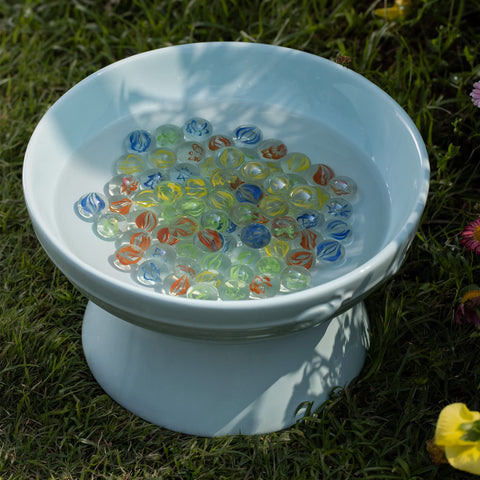 Navaris Bee Watering Station glass marble set elevates aesthetics while keeping insects hydrated