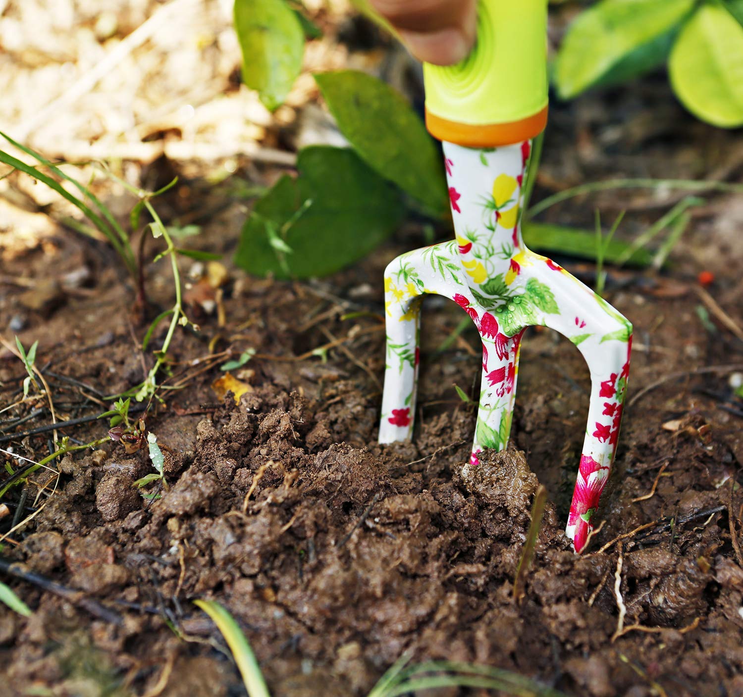 NAYE kneeling pad and gloves for comfortable, extended gardening sessions.