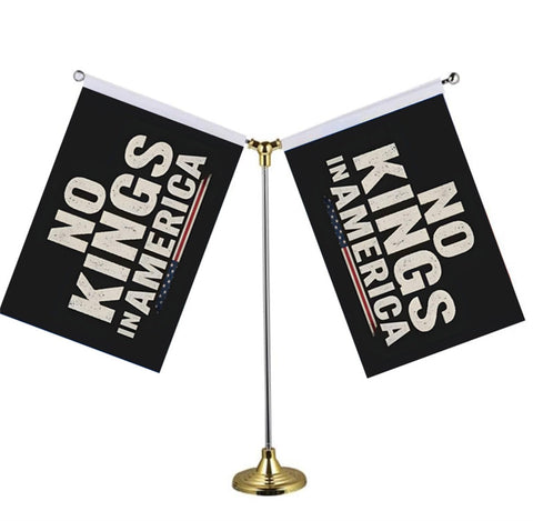 NDNXYXGS easy-attach flag setup for quick displays.