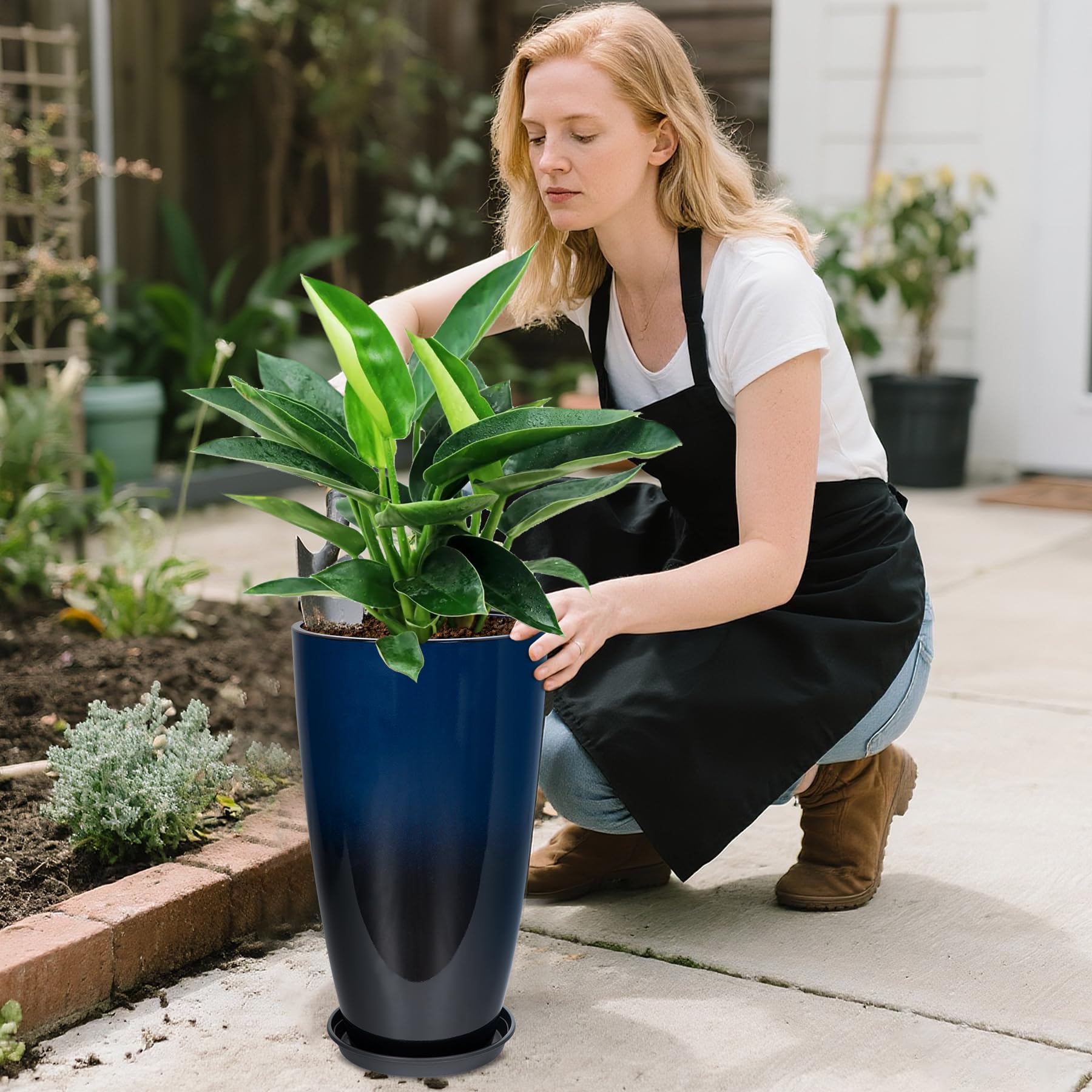 Neoaider indoor-outdoor planter suitable for living spaces and porches.