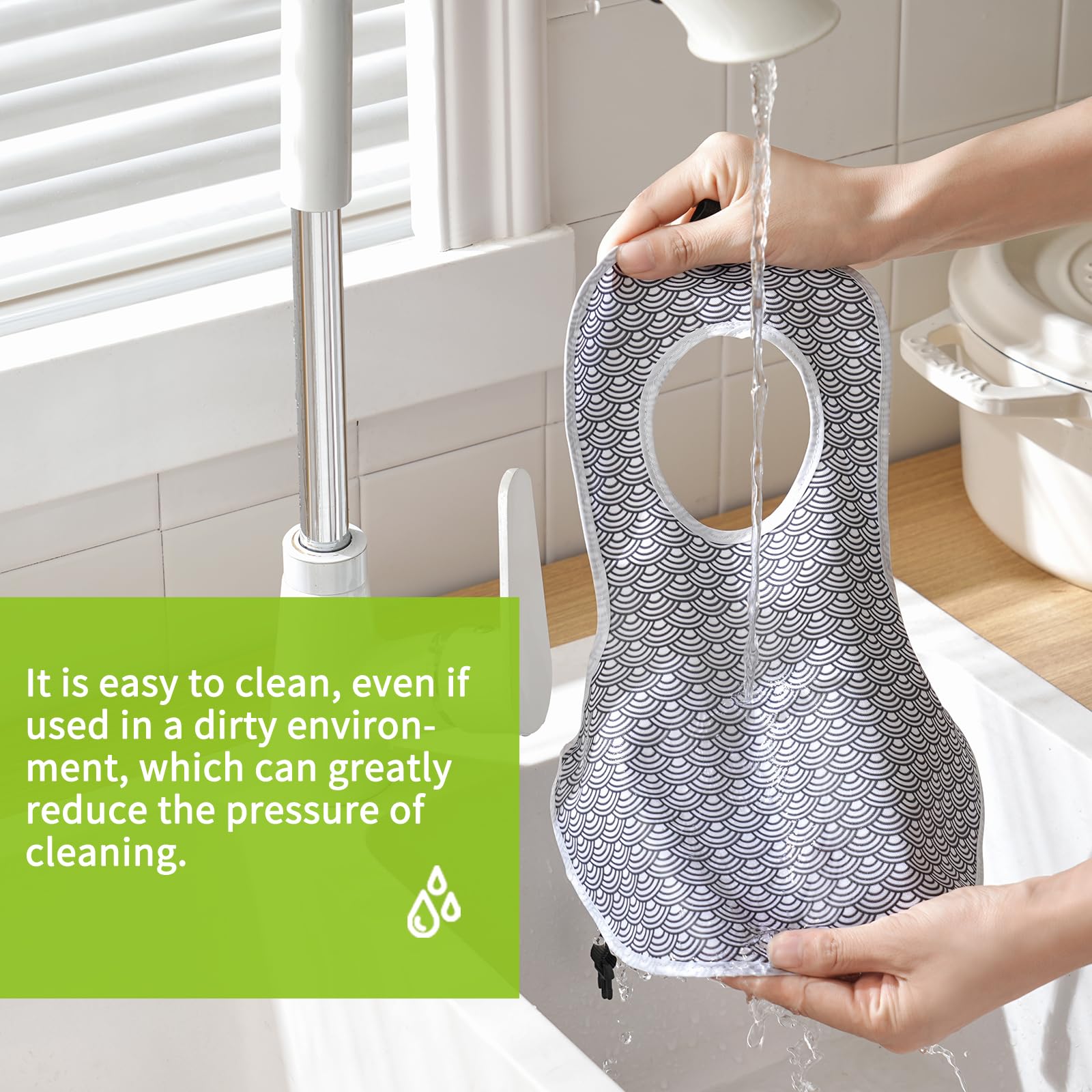 NeoBusy durable polyester canvas is easy to wipe clean after use.