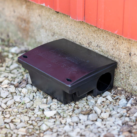 Neogen Ramik station bait secured by interior vertical rods for clean storage