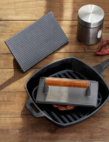 New Star 36435 iron steak press on patties for even searing